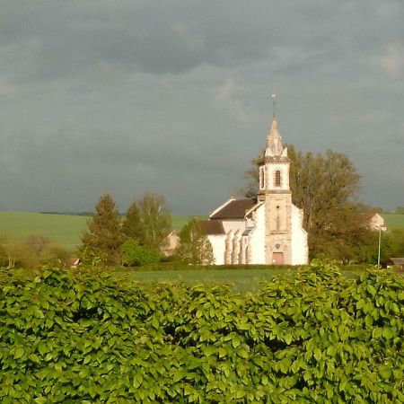 Gite Le Tremblay Thianges Экстерьер фото