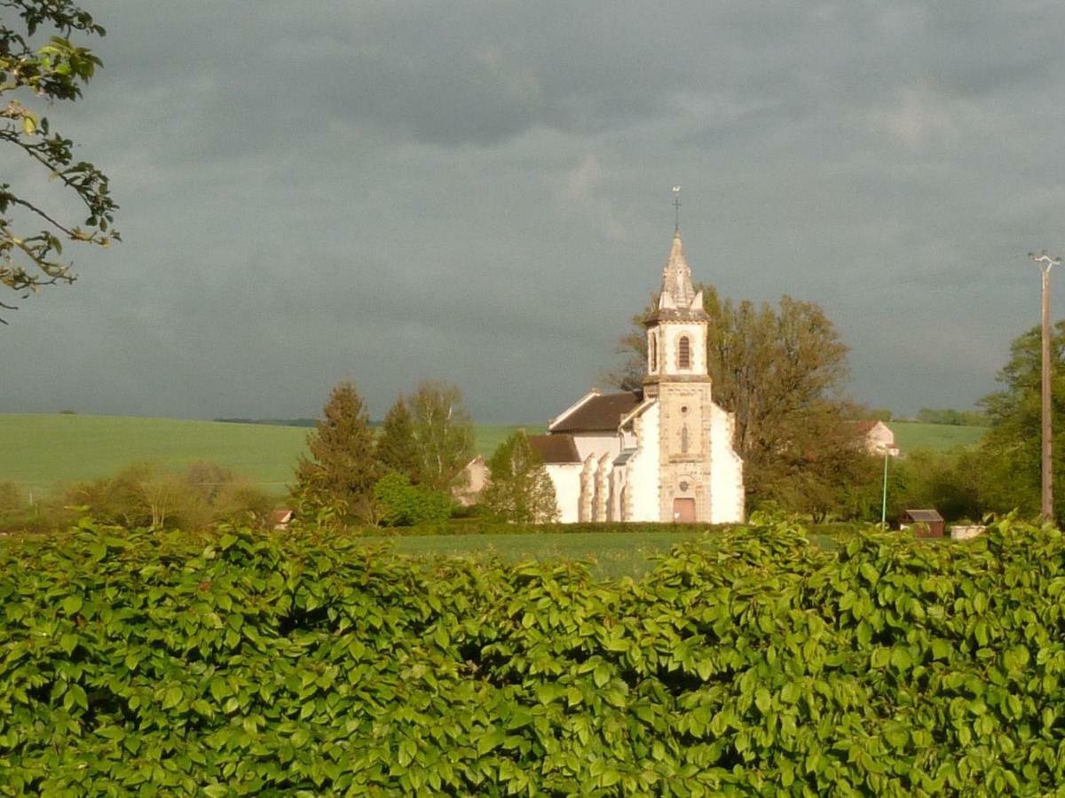 Gite Le Tremblay Thianges Экстерьер фото
